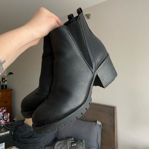 MIA chunky black Chelsea boots